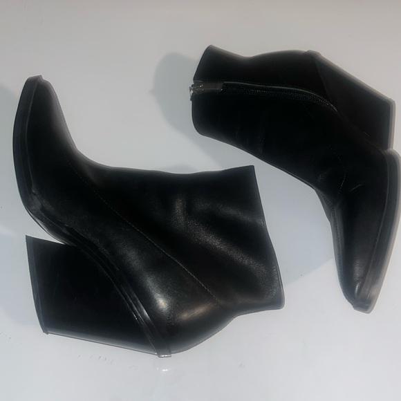 Zara Shoes - Zara Trafaluc booties size 40